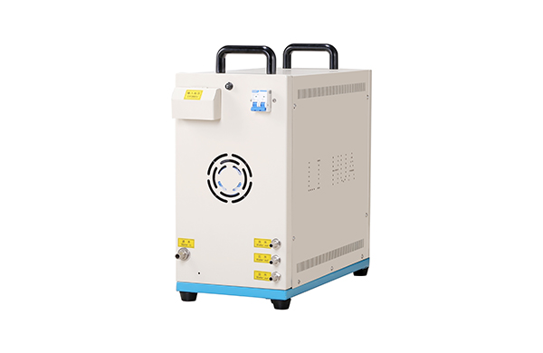 新型全固態(tài)感應加熱設備 新型全固態(tài)感應加熱設備