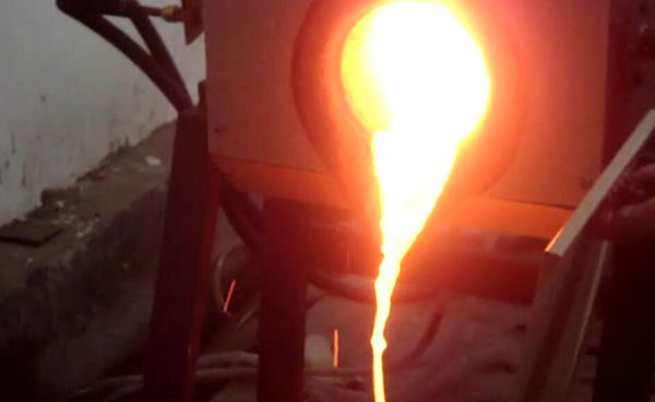 感應(yīng)加熱爐供電 感應(yīng)加熱爐供電